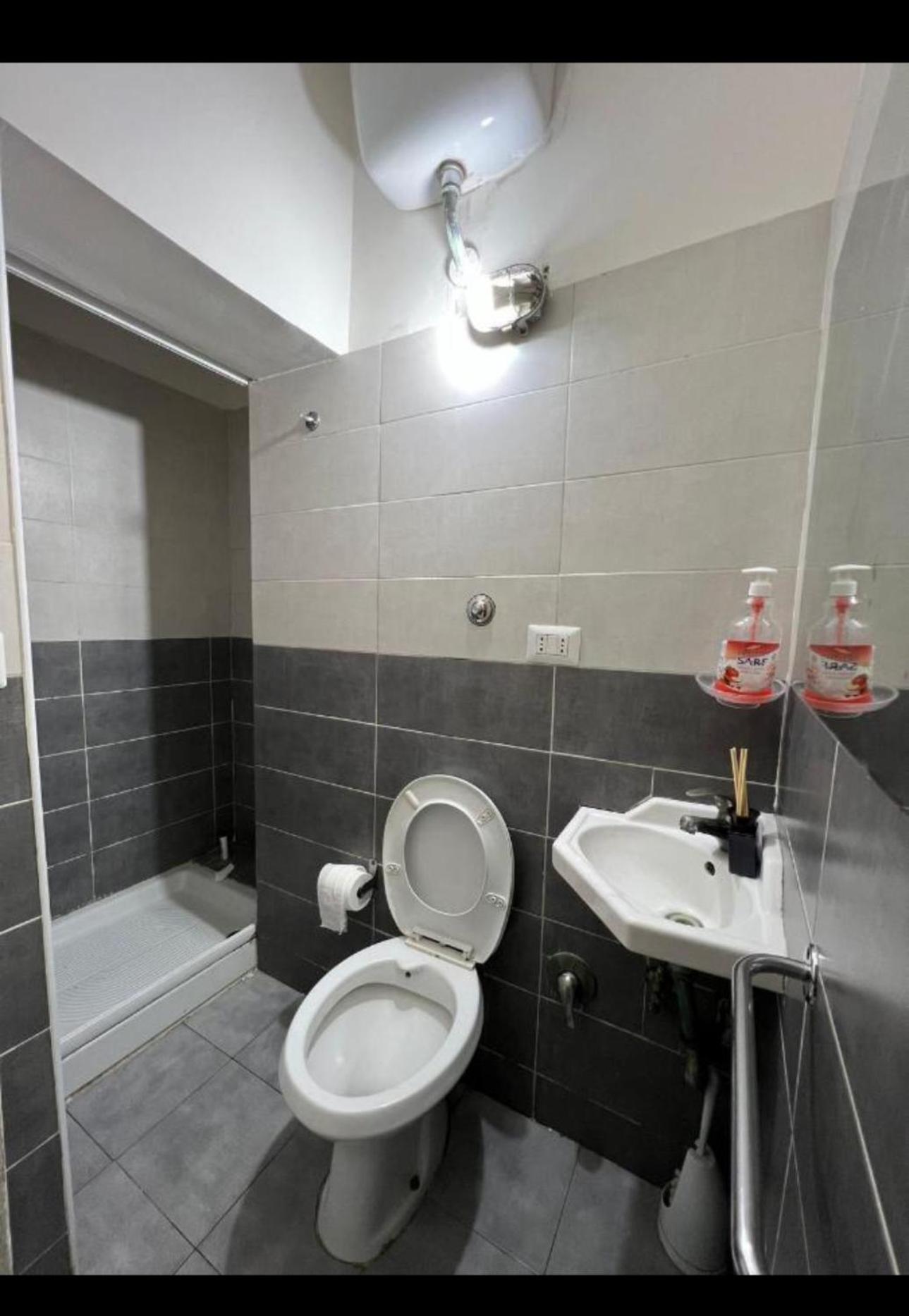 Baraka 24 Hostel Roma Ngoại thất bức ảnh
